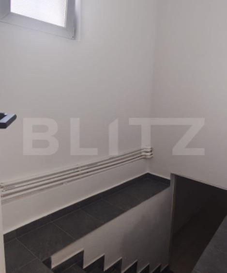 Casă cu 5 camere cu Canalizare în Calea Moldovei
