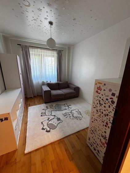 Apartament cu 3 camere decomandat în Aurel Vlaicu