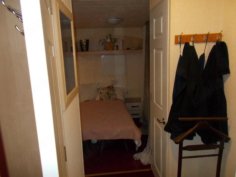 Casă cu 2 camere cu Teren 235 Mp în Plopi
