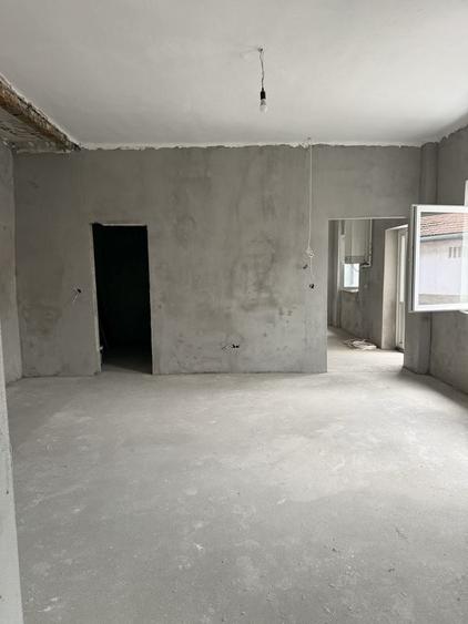 Spațiu comercial, de 100 mp, în Central