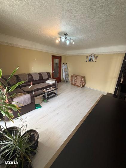 Vanzare apartament 3 camere zona 13 septembrie - 10