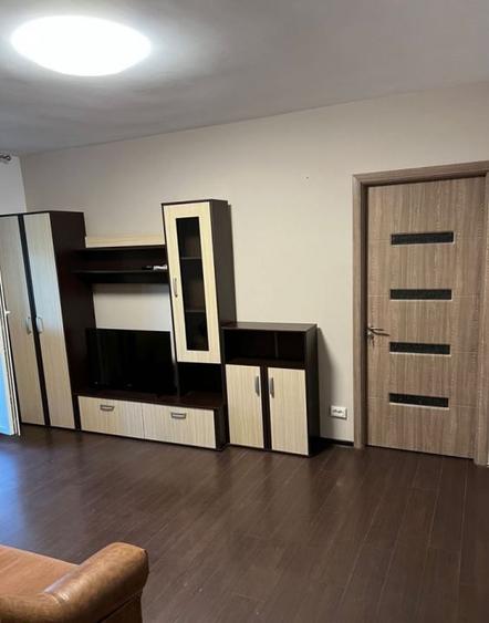 Apartament cu 2 camere semidecomandat, mobilat în Drumul Taberei — fotografia 1
