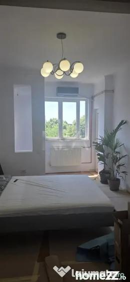 Apartament cu 3 camere decomandat în Știrbei Vodă