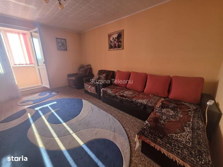 Inchiriez 2 camere zona Kaufland Tractorul