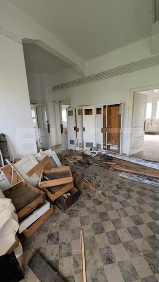 Casă individuală cu 5 camere cu Canalizare în Moreni