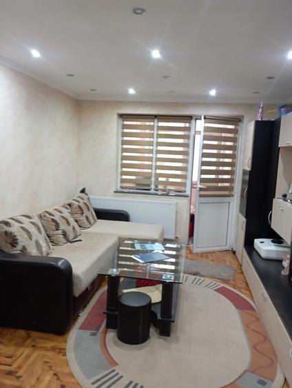Apartament cu 2 camere decomandat în Exterior Vest