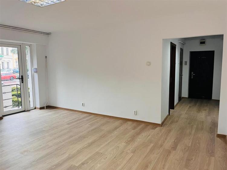 Spațiu comercial, de 100.7799987793 mp, în Central