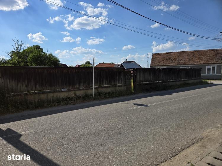 Teren de 1837 mp, în Porumbacu de Jos