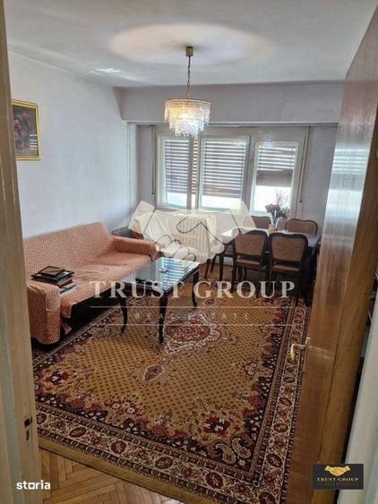 Apartament cu 3 camere decomandat în Domenii
