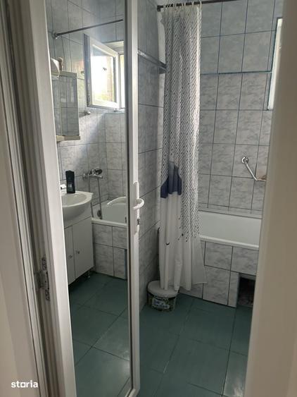 Apartament cu 2 camere decomandat în Petros