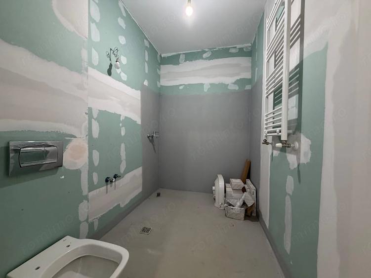 Apartament cu 3 camere semidecomandat în UTA