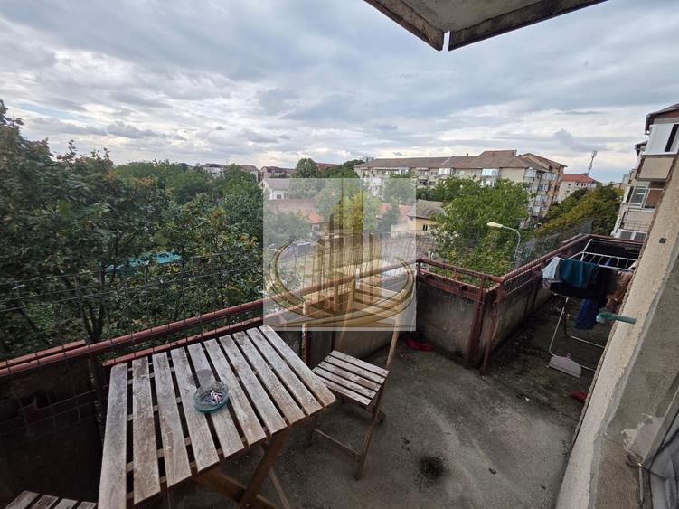 Apartament cu 2 camere decomandat în Bucovina