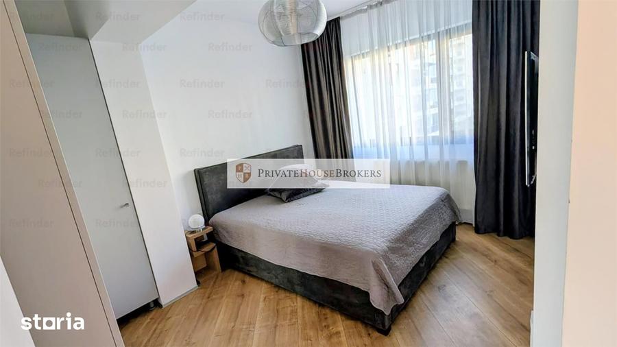 Apartament cu 3 camere semidecomandat în Central