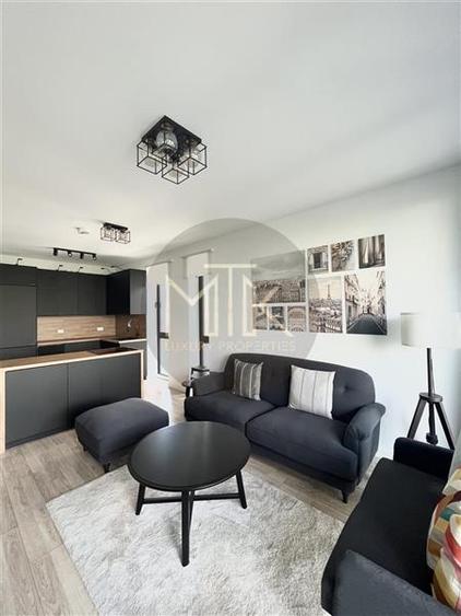 Apartament cu 3 camere decomandat, mobilat în Nordului