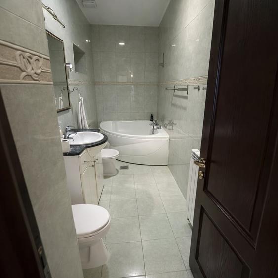 Casă individuală cu 4 camere cu Canalizare în Ovidiu