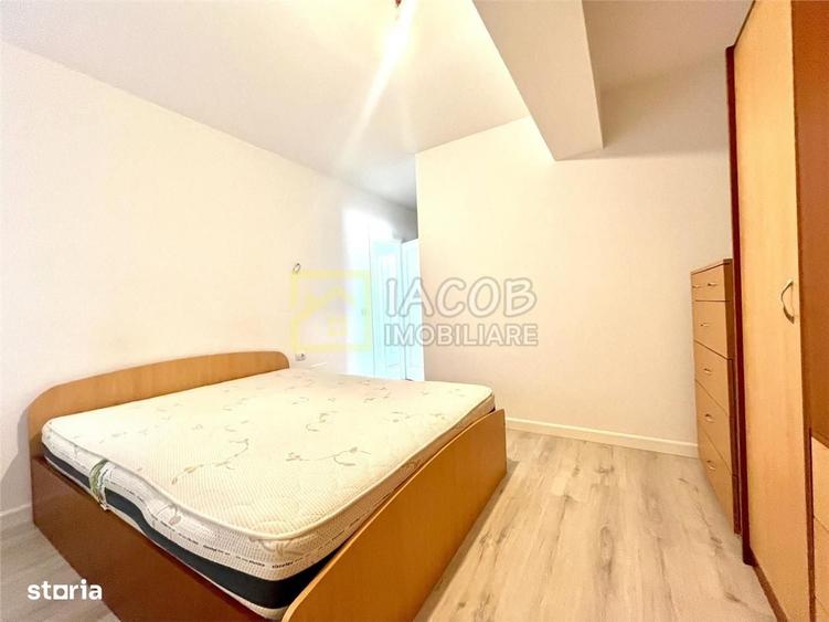 Apartament cu 3 camere decomandat în Ștefan cel Mare