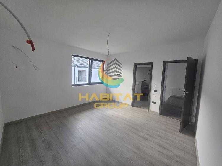 Duplex cu 3 camere cu Canalizare în Central