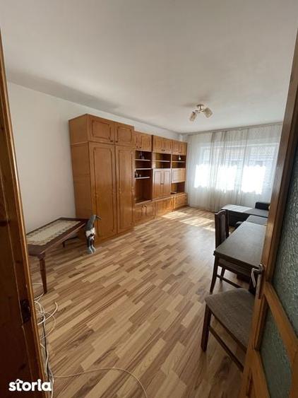 Inchiriez Apartament 2 Camere Decomandat Mobilat - Utilat - 1