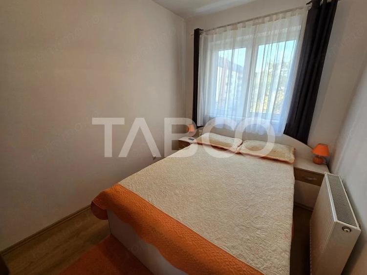 Apartament cu 3 camere semidecomandat în Central