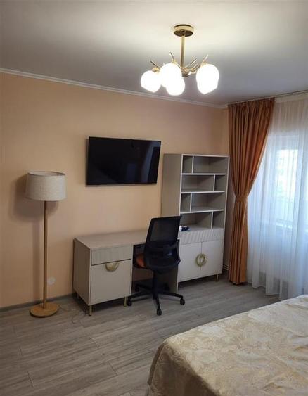 Garsonieră decomandată, mobilată în Nicolina