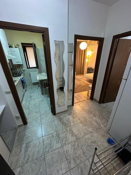 Garsonieră în Apărătorii Patriei