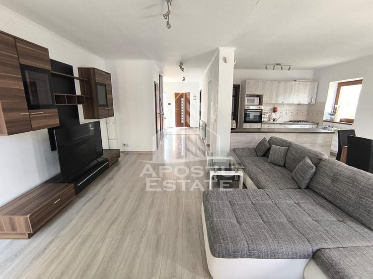 Duplex cu 4 camere cu Canalizare în Dumbrăvița