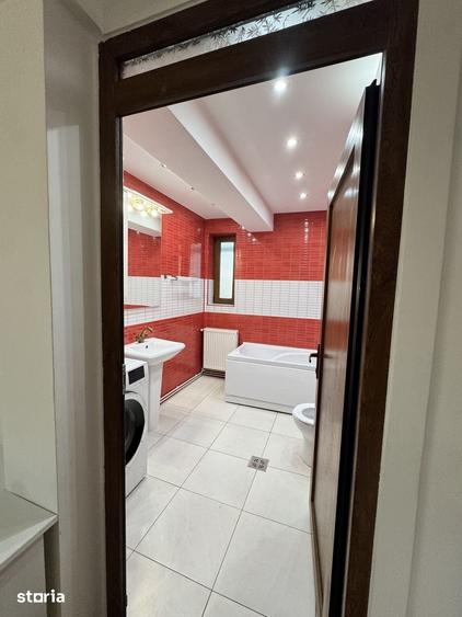 Apartament cu 3 camere în Micro 3
