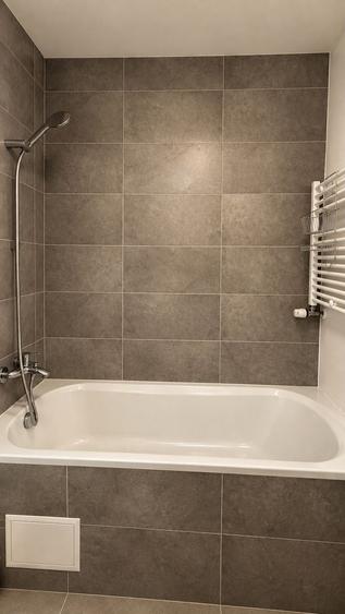 Apartament cu 3 camere decomandat în Domenii