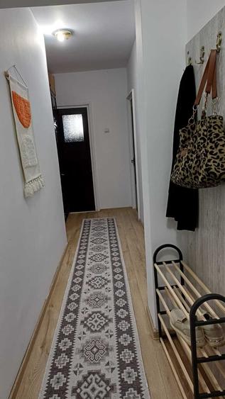 Apartament cu 3 camere decomandat în Gară