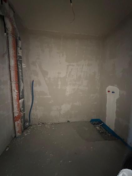 Apartament cu 2 camere semidecomandat în Florești