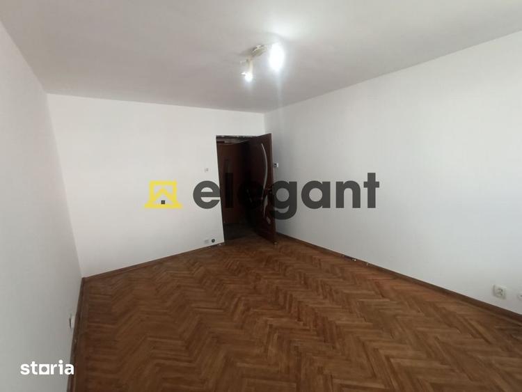 Apartament cu 3 camere decomandat în Craiovița Nouă