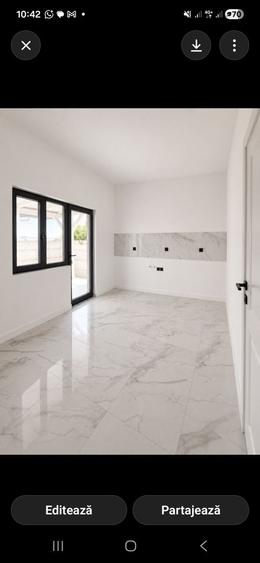 Casă cu 4 camere în Dobroești