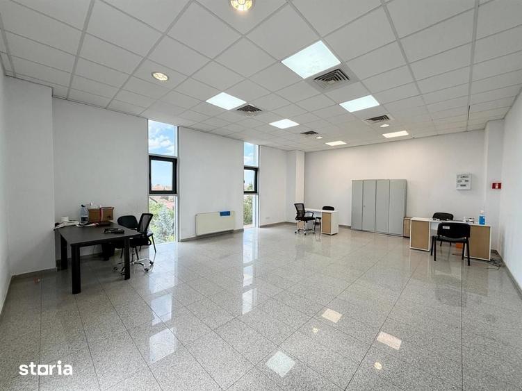 Spațiu comercial, de 51 mp, în Central