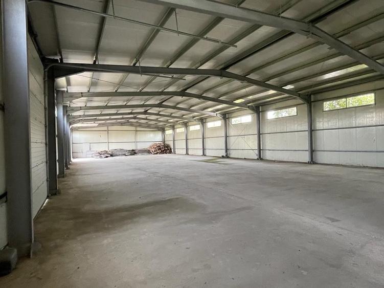Spațiu industrial, de 1,017 mp, în Periferie