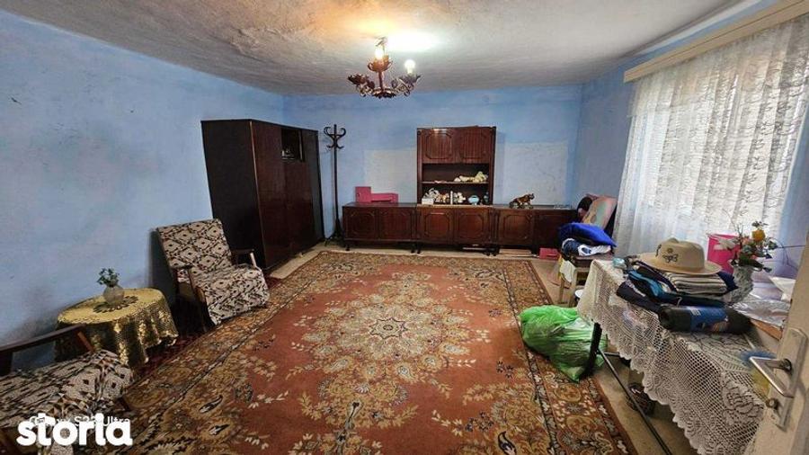 Casă cu 3 camere cu Teren 70 Mp în Central
