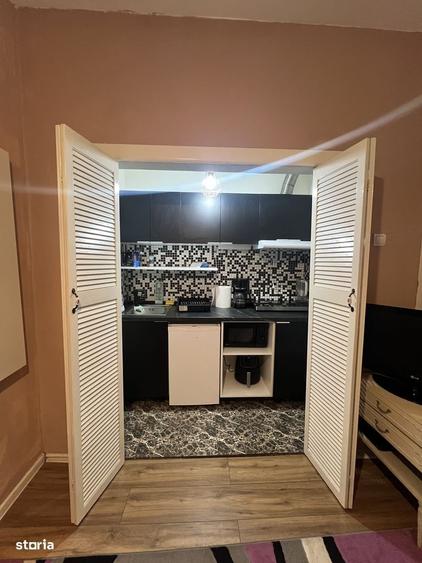 Apartament cu 2 camere în P-ța Universității