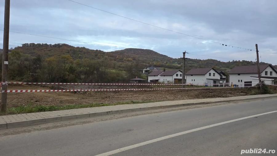 Teren de 2100 mp, în Central