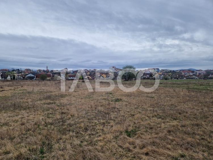 Teren agricol intravilan de 1500 mp, în Ștrand