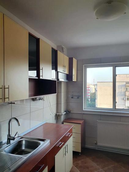 Apartament cu 2 camere semidecomandat în Tineretului