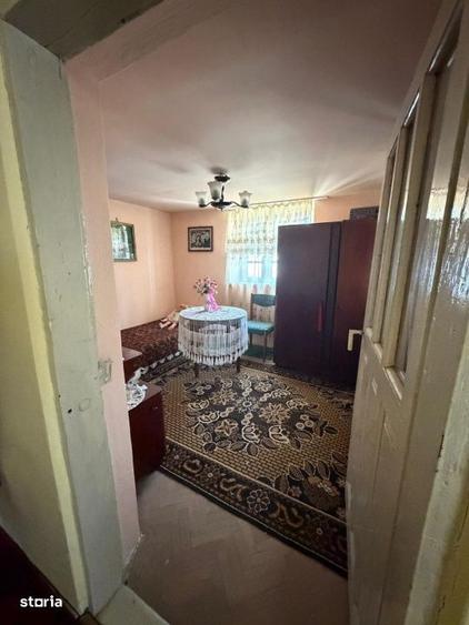 Casă cu 3 camere cu Teren 1277 Mp în Secu