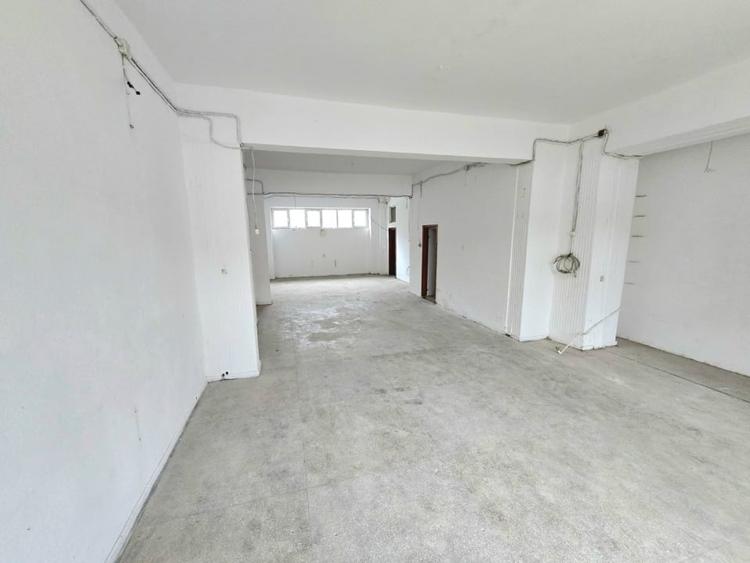 Spațiu comercial, de 118 mp, în Nicolina