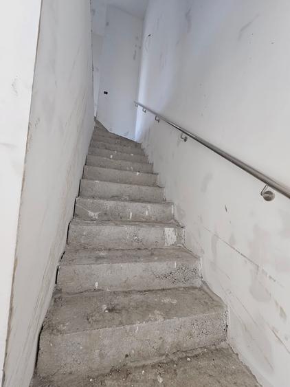 Duplex cu 4 camere cu Canalizare în Vest