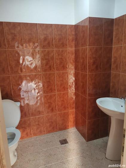Spațiu comercial, de 260 mp, în Roman