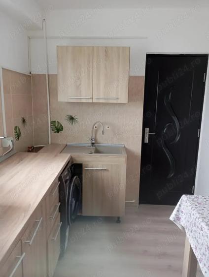 Apartament cu 2 camere decomandat în Giurgiului