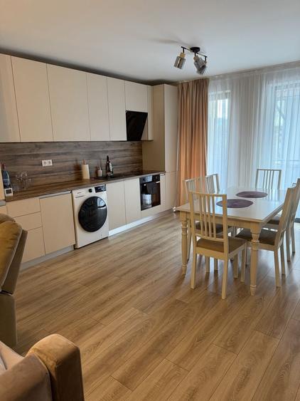 Apartament cu 2 camere decomandat în Calea Moldovei