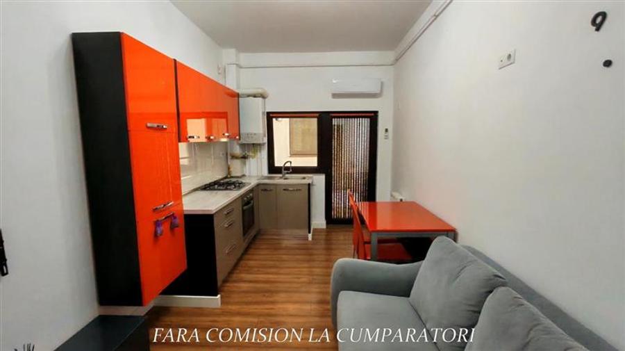 Apartament cu 2 camere semidecomandat, mobilat în Libertății