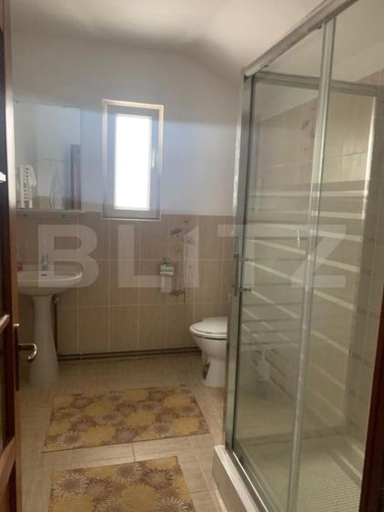Casă individuală cu 5 camere cu Canalizare în Bran