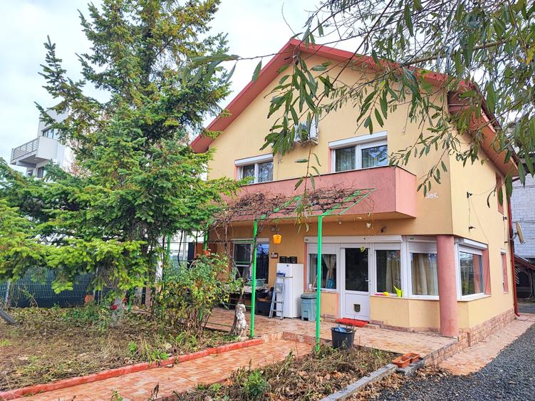 Casă individuală cu 5 camere cu Canalizare în Mamaia-Sat