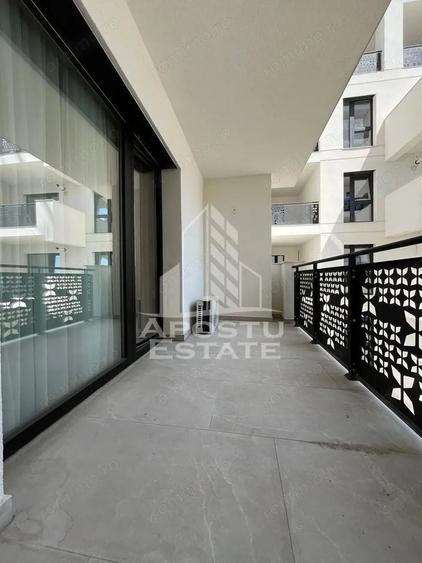 Apartament cu 3 camere semidecomandat în Circumvalațiunii