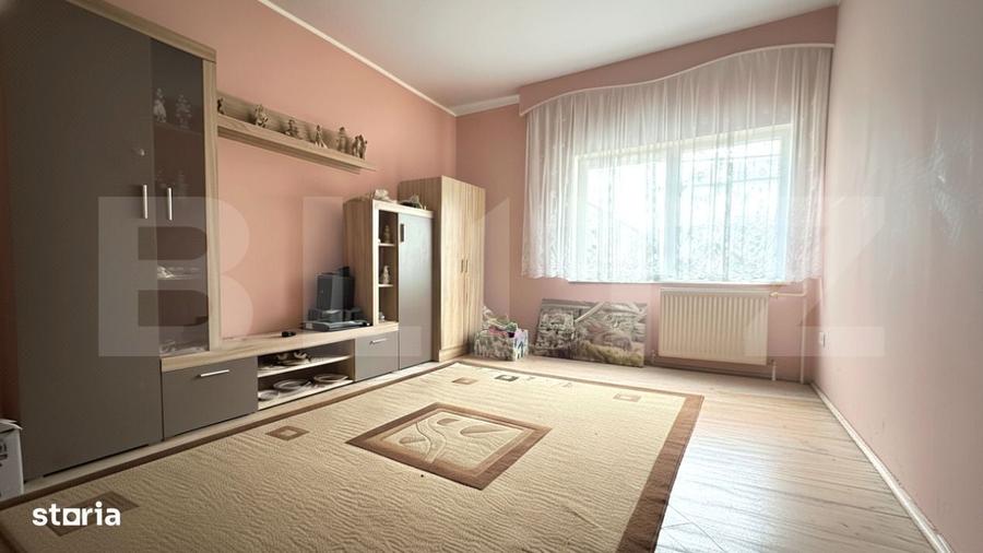 Casă cu 4 camere în Iosia